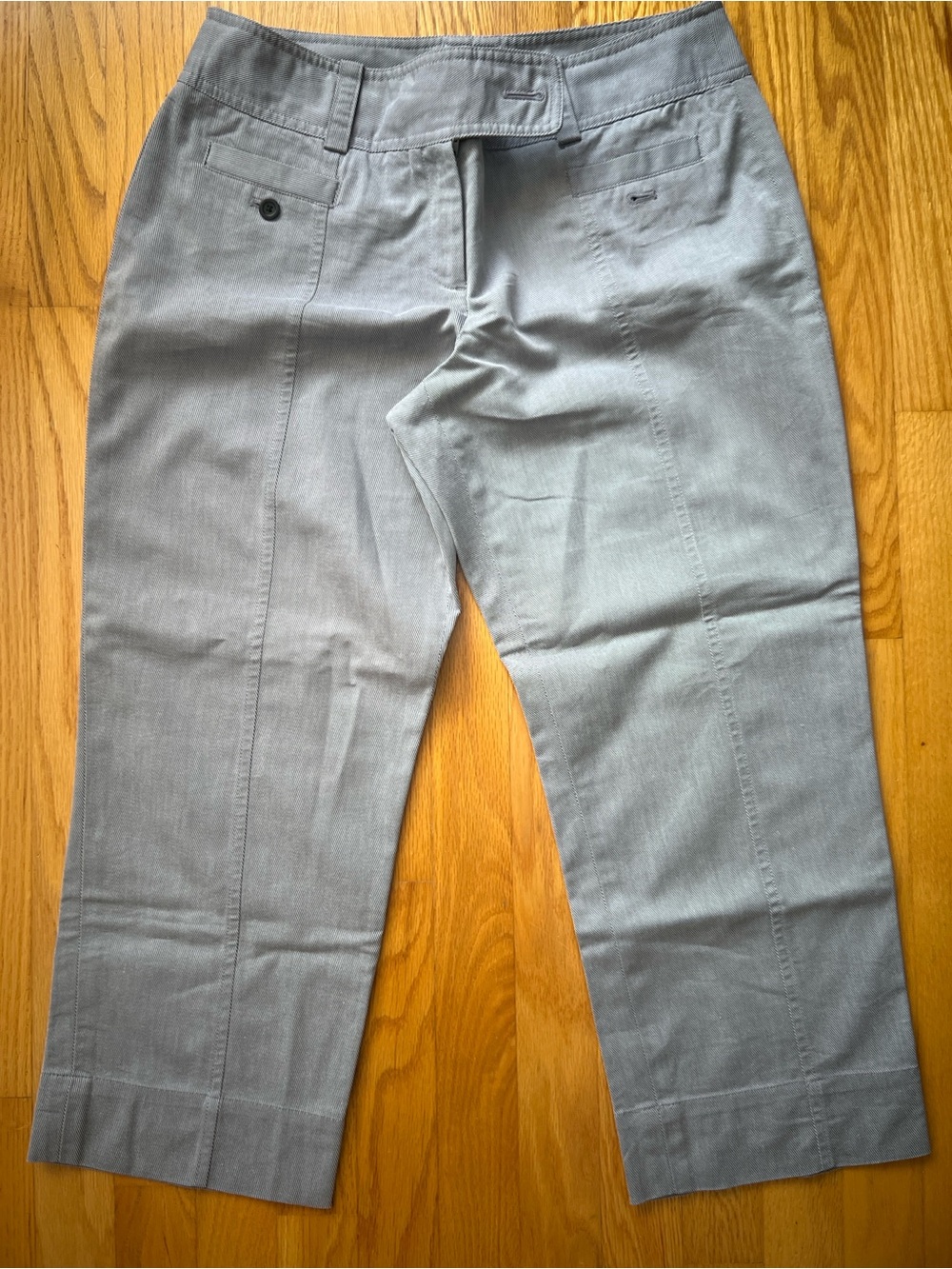 Ann Taylor women Light Gray Cropped Dress Pants